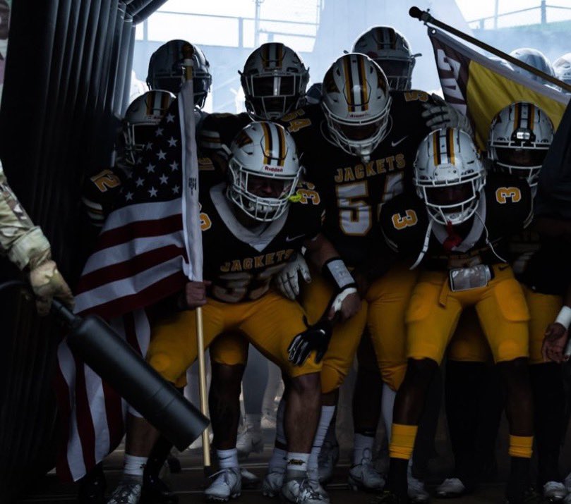 cameronkier_'s tweet photo. Blessed to receive an offer from Baldwin Wallace University!! 🟡⚪️
@tyhaines16 @Khazel74 @coachGales @PP_BigRed https://t.co/MfE7Sikikr