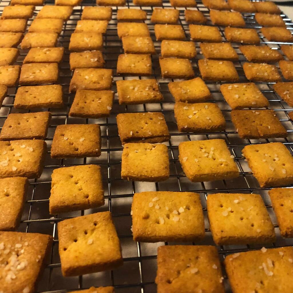 megatti's tweet photo. Tonight's project was #lowcarb #cheesecrackers. Even without many carbs, they're really good! They're not quite #cheezits but they're close! They're made with #almondflour and @cabotcheese. #crackers #cheese #baking #homemade #homebaking #keto #ketorecip… https://t.co/uRiOBmhmaO https://t.co/jCWjM93jZM