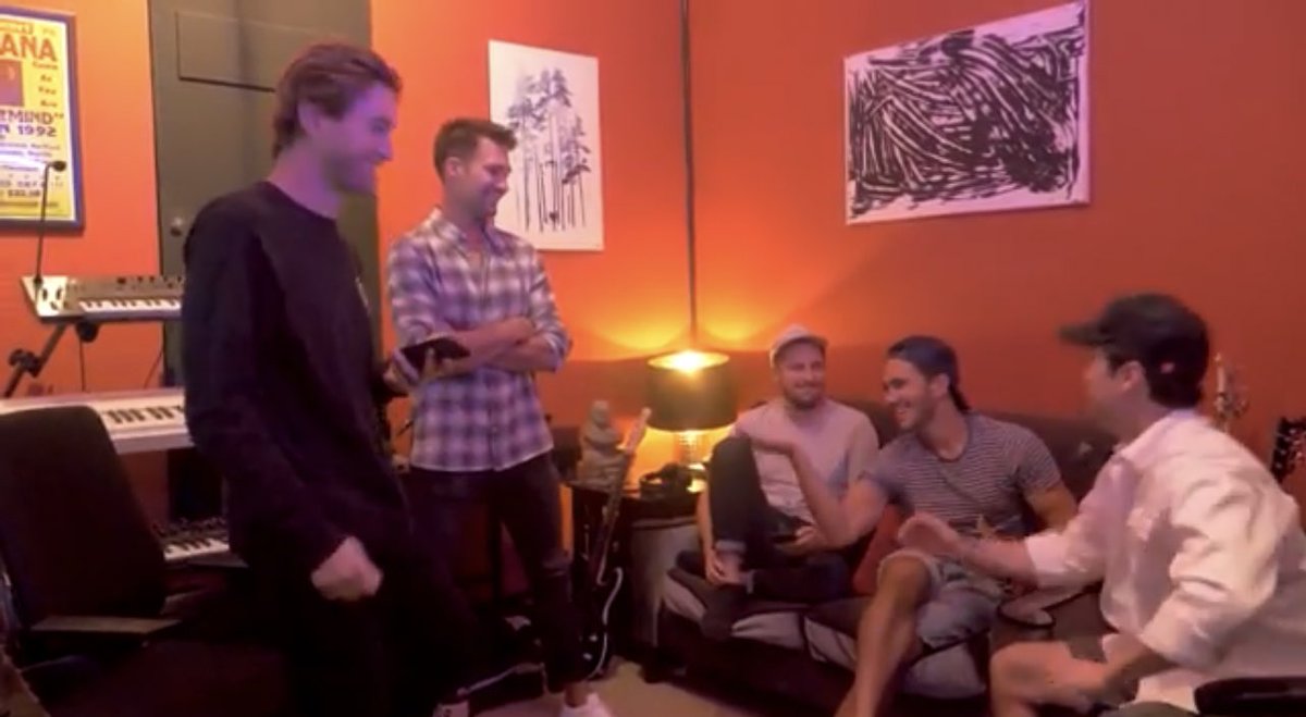 btrscomfort's tweet photo. Some carlos’ new vlog pics ❤️‍🔥 Big Time Comeback https://t.co/xUWo4oJIQE