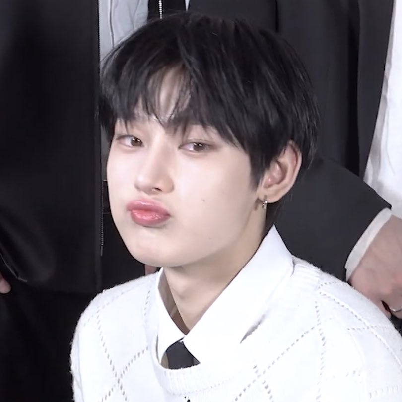 filmksw's tweet photo. sunoo noot 😗 https://t.co/oFdWQMNu68