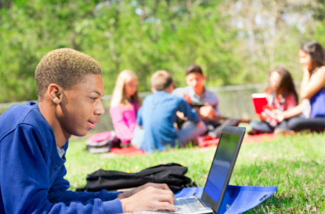 Rebecca Chambers tweet media