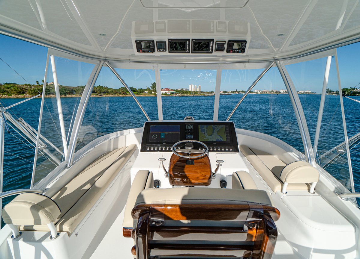 FishingBoatss's tweet photo. Viking Billfish 46 offers an amazing layout for fishing! Great for owner/operator or captained yatch. @VikingYachts #FishingBoats #fishingmachine #viking #viking46 #BF46 #Billfish46 Pictures from https://t.co/lY3rHQeKz1 https://t.co/LQCeTtq7Km