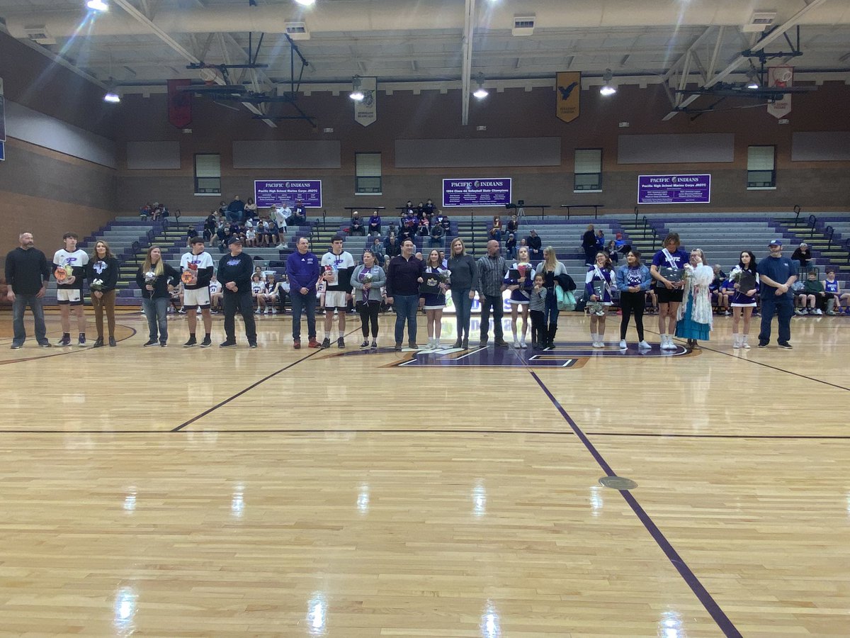PHS_Athletics's tweet photo. Congrats to our PHS cheer and basketball seniors!! Good luck to all of you! #rolltribe https://t.co/nsCGGDuHlY