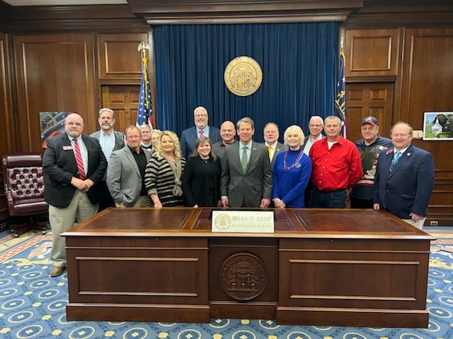 WalkerCountyGOP's tweet photo. #walkercountygop at the state capitol today. https://t.co/hr6rjf64HT