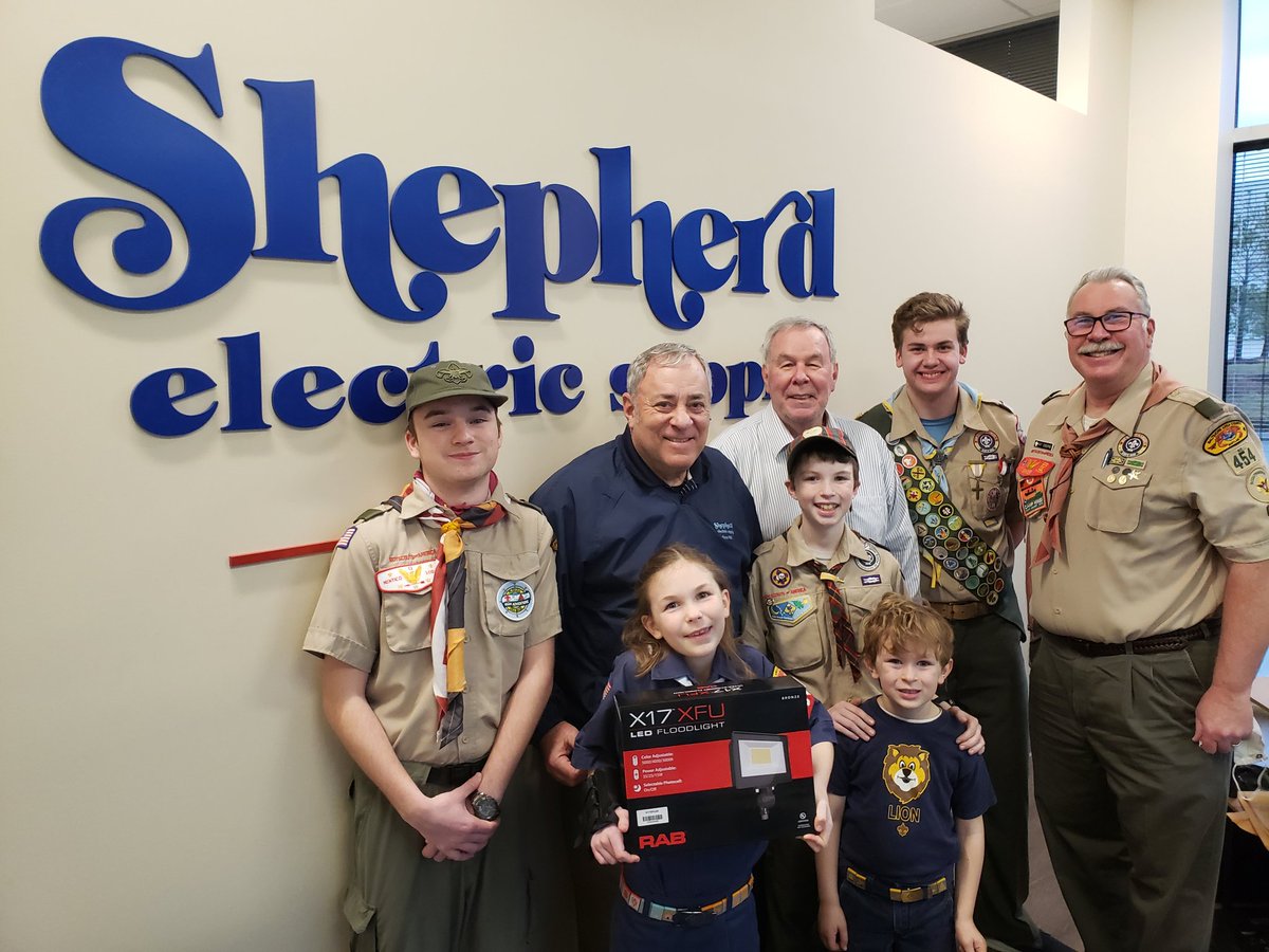 BSATroop454's tweet photo. Scouts are Helpful but the folks at @ShepherdElec and #PhoenixSales are truly Kind! They worked with the troop and Cub Scout Pack 454 in Davidsonville, MD to provide a great deal on @RABLighting help us improve the Scout Hut where we meet. We are very #thankful https://t.co/h2VQ37026Z
