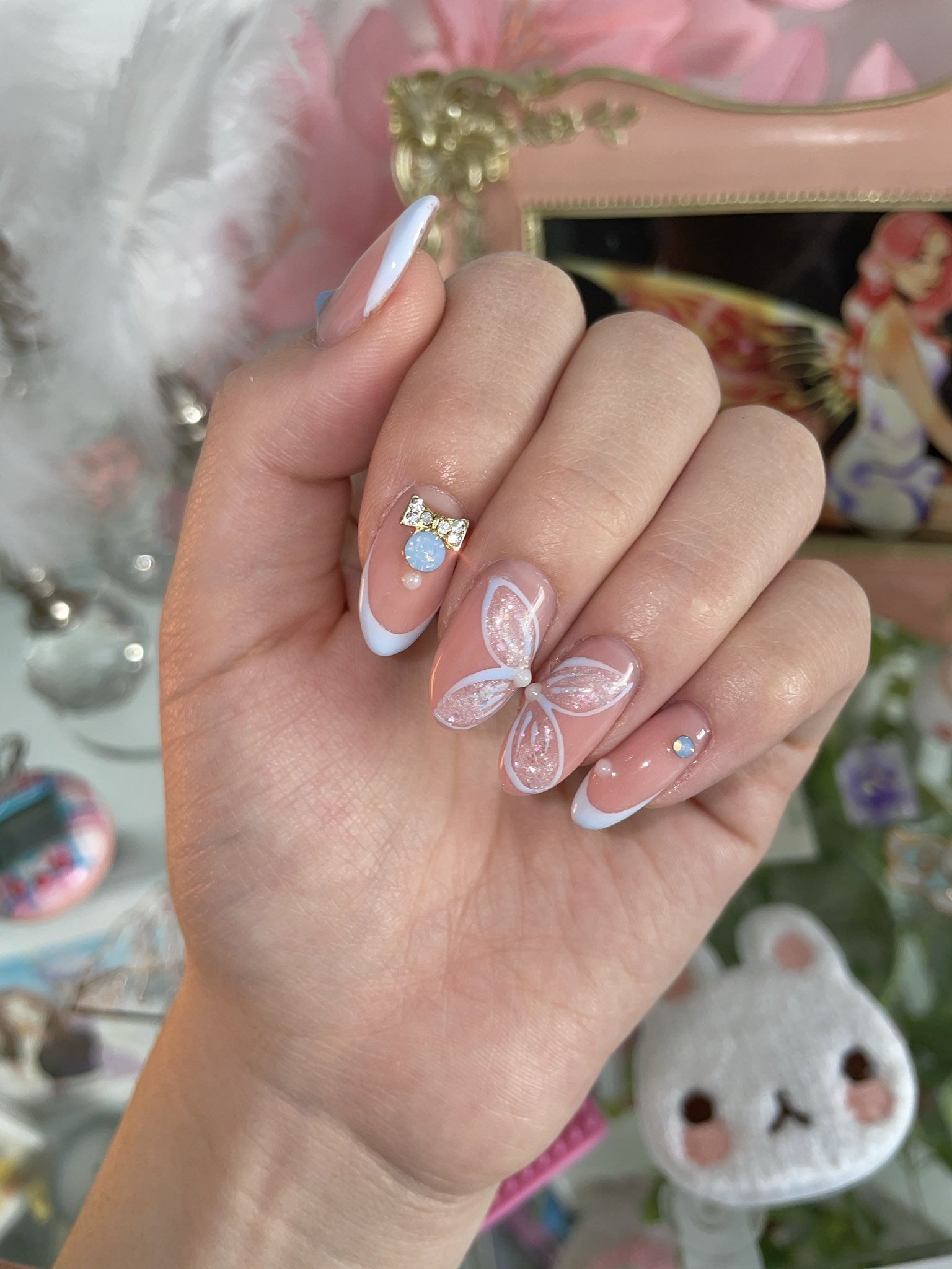 QuarterJade on Twitter: "fairy nails 🦋💫🤍 https://t.co/4ohcl4BoV4" /  Twitter