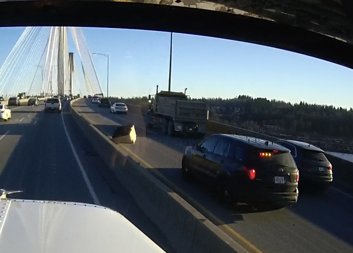 Krivo46's tweet photo. @CityNewsTraffic @T_rev47 @DriveBC https://t.co/KzmMyoPJX1