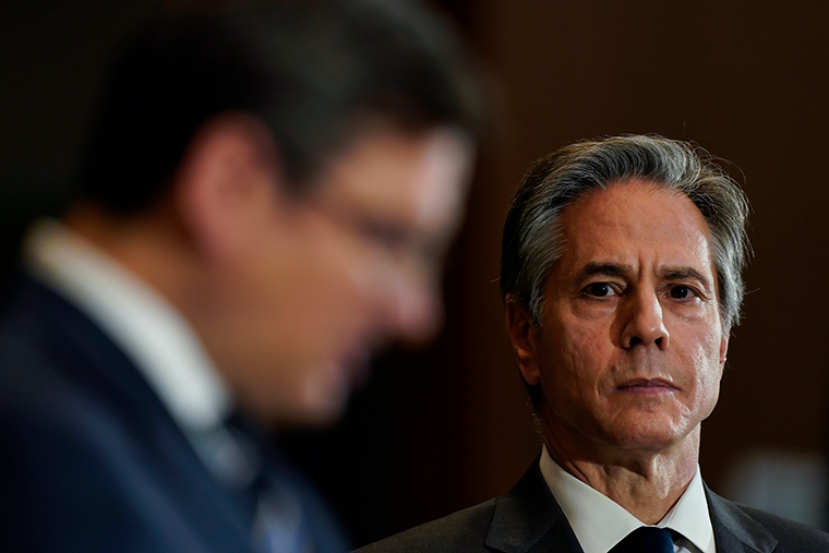 CNNEE's tweet photo. El plan de Putin siempre ha sido invadir Ucrania, dice Blinken, y afirma que usó el argumento de la OTAN como una "excusa para enmascarar el hecho de que esto se trata de la opinión" del presidente de Rusia, quien cree que Ucrania "no es un país soberano".
https://t.co/CKvqZhXra8 https://t.co/nwHZOAVKE9