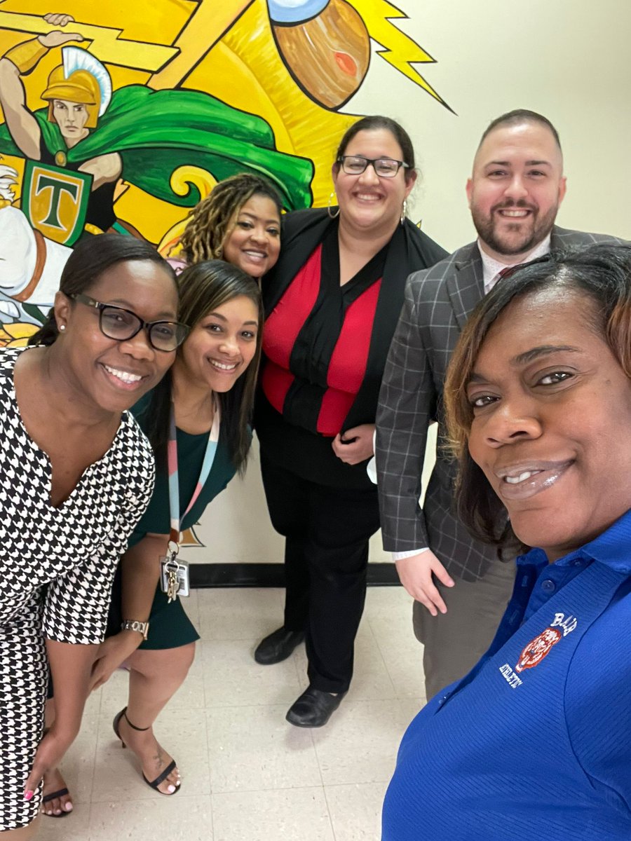AshPastorPrime's tweet photo. Special thanks to my mentors Mr. Garranchan and Dr. Kusher for giving me the opportunity to host and lead our LEAD PLC meeting! @APKushner_NRMS @AzcarateDawn @MccrayTakesha @KHallShivers @sparklebrunache https://t.co/Nbddxssd4U