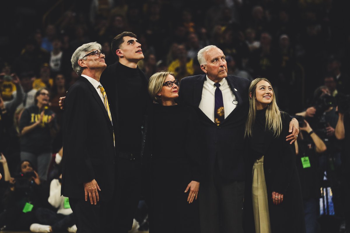 The Iowa Hawkeyes tweet media