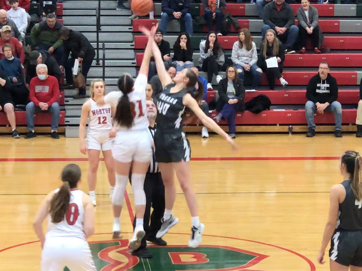 StaabAlex's tweet photo. FINAL | @LadyPottersHoop (25-6) def. @Galesburg_HS (23-11), 59-35. 

@tatymlamprecht1 (17), @EllieVanmeenen (12), and @_katiekrupa (11) in double figures for Morton. Kilgore paced Galesburg’s scoring with 11. 

Plenty more stats at half of Washington-Geneseo. https://t.co/m17qhVmBds