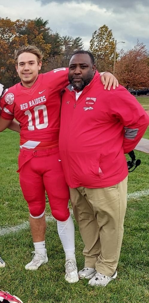 Mtrible's tweet photo. BREAKING NEWS – Paulsboro has named Kevin Harvey as its next football coach. One of the best players in South Jersey history, Harvey has most recently been an assistant for Coach Glenn Howard, who retired in December after 35 years at the helm... https://t.co/0aAyZTFpmr