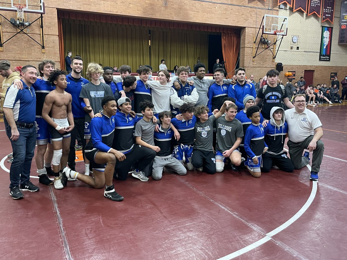 rbhsathletics's tweet photo. Bulldog Wrestling takes down St.Ignatius tonight &amp; advances to the team State Finals in Bloomington this weekend! Well done Bulldogs! https://t.co/zwcsPp4uOH