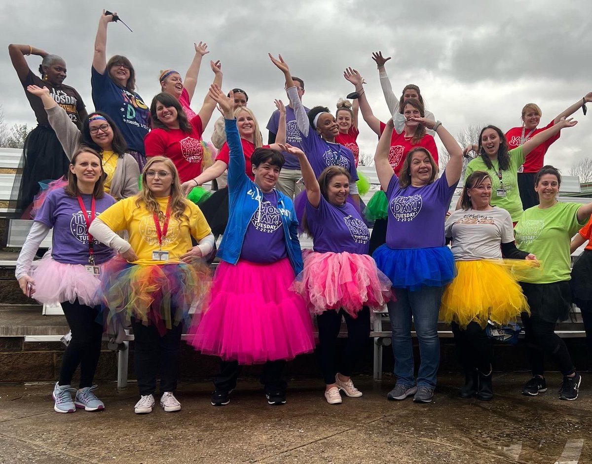 WHESMediaFCPS's tweet photo. The WHES TuTu Crew celebrated 2.22.2222 in style! And T-shirts made by our fantastic PTA.   School spirit at its best! 🌈 @AmyForsythFCPS @mrsstieglerFCPS https://t.co/A9ue1MnVV3