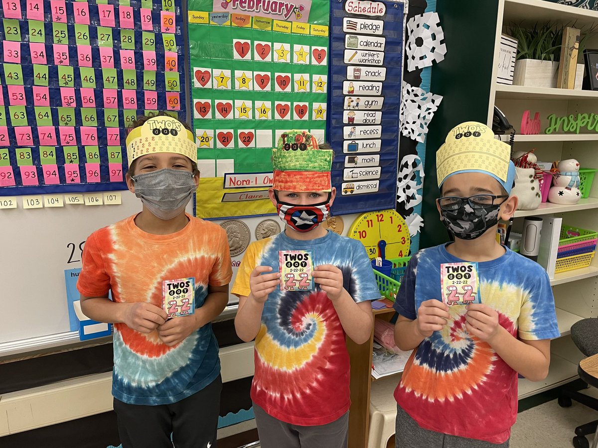 CBJenDellaPorta's tweet photo. 2nd grade had fun celebrating 2-22-22 all day long @CBGaymanES https://t.co/boLBnLG62N