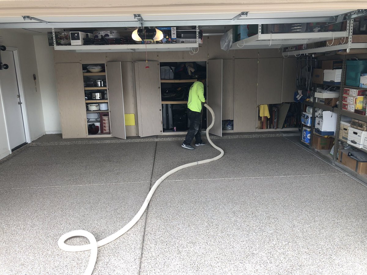 SGSOLUTIONSAZ's tweet photo. Another beautiful floor in the books ! Transform your garage with signature garage today ! Call now now for a free estimate !
#garagemakeover 
#springcleaning 
#signaturegaragesolutions 
#garagegoals 
#azlocalbusiness 
#azrealestate 
#newhome 
#wannabuyahouse 
#moveinspecials https://t.co/js66BsDRTn