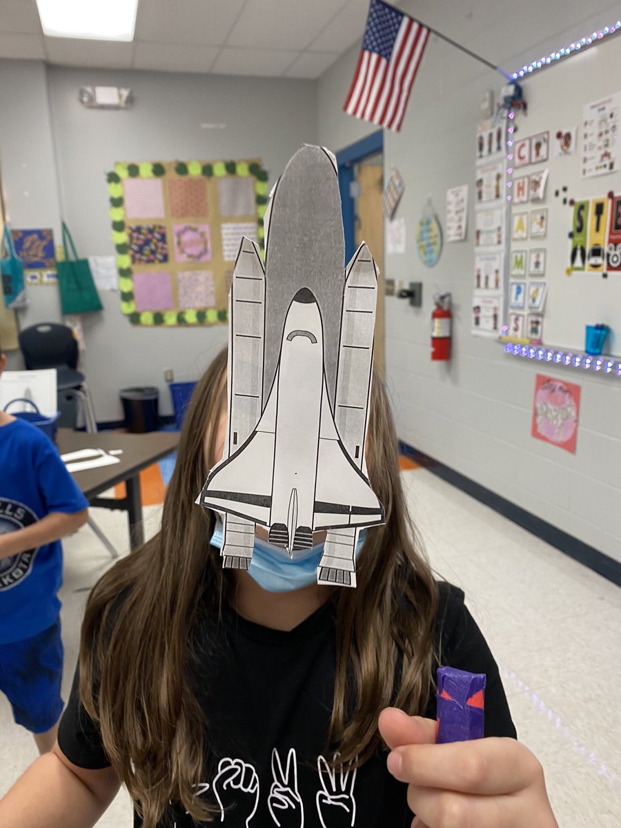 Rose_STEMS's tweet photo. 3…2…1 blast off! Engineers in 2nd and 3rd designed rocket boosters to help reach escape velocity @NISDBraunStat @NISDSTEMLabs @carlyandadam this was quite a challenge and they loved it! #maejemison #createandimprove https://t.co/0a1PYv2TTb