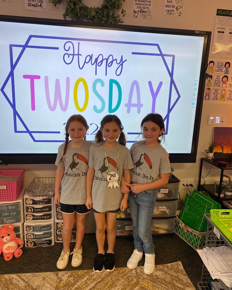 StumpyClass's tweet image. Celebrating 2-22-22 in 2nd grade on a TWOSday! @Carrollisd @Carrollisd