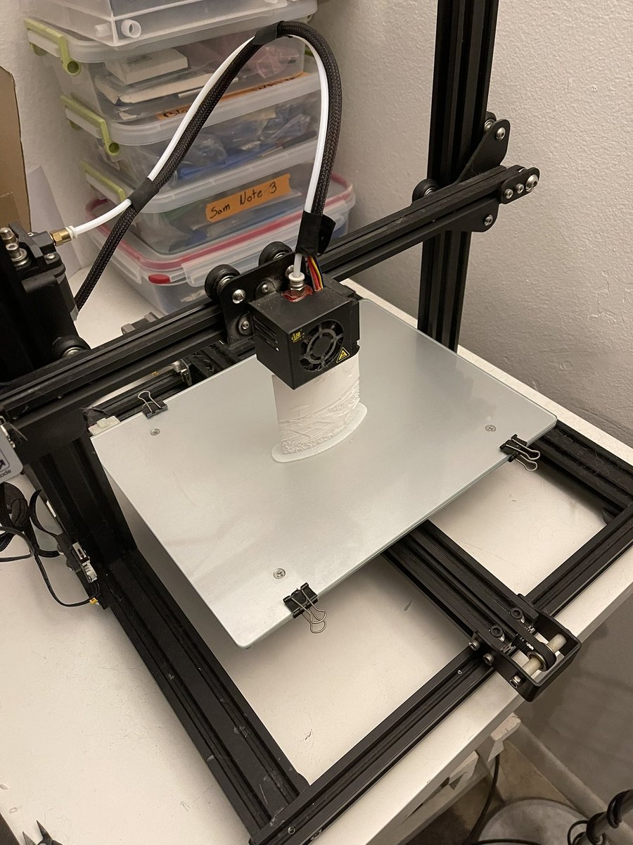 ON_10's tweet photo. @Staycoolnft I made a candle lamp. I wanted to StayCool while sleeping 💜.
It's a litophane made with a 3D printer.
#staycoolworldsart
@Staycoolnft https://t.co/0e4AkB7Eh4