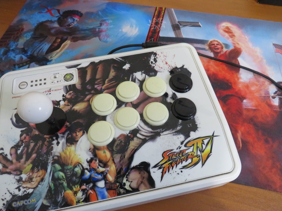 Voiddyn's tweet photo. Are you interested in winning a FREE NEW SECRET LAIR UltraPRO playmat?

🤜Like &amp; Retweet This Tweet
🤜Follow me!
🤜Follow @UltraProIntl 
🤜 Comment with your favorite Street Fighter (or Planeswalker)!

Winner pulled March 1st!

TY UltraPro for Sponsoring this giveaway! https://t.co/DQJfxyIjFc
