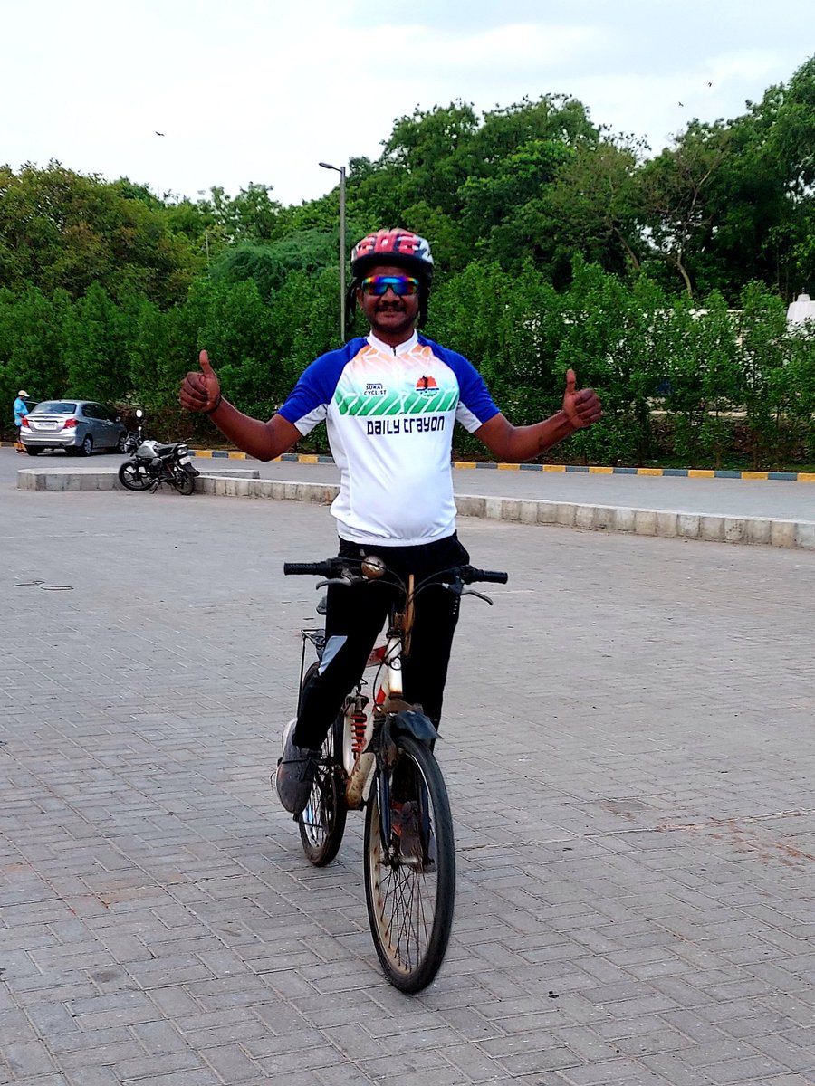 iamyourschirag's tweet photo. Physical-mental-intellectual health is an important achievement of life. A perfect state of physical, mental and emotional health requires alertness in the life of a spiritual seeker. So be stable, balanced and cheerful for a healthy body and mind.
@FitIndiaOff #CycleYug https://t.co/dIozXvfQbG