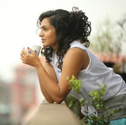 jillaqueen's tweet photo. எட்டி பிடிக்கும் தூரத்தில் வெற்றியோ தோல்வியோ இல்லை கற்பனையை தவிர 
#மதுவின் காலைவணக்கம் ஆல் https://t.co/hdHuFwvBp5