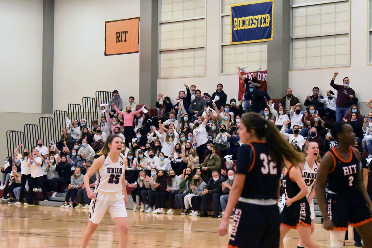 UnionAthletics's tweet photo. The crowd tonight for @UnionCollegeWBB was 🔥🔥!!

THANK U for all those who came out to support the Dutchwomen to a big postseason W! #GoU #d3hoops https://t.co/boKjy7QDUi