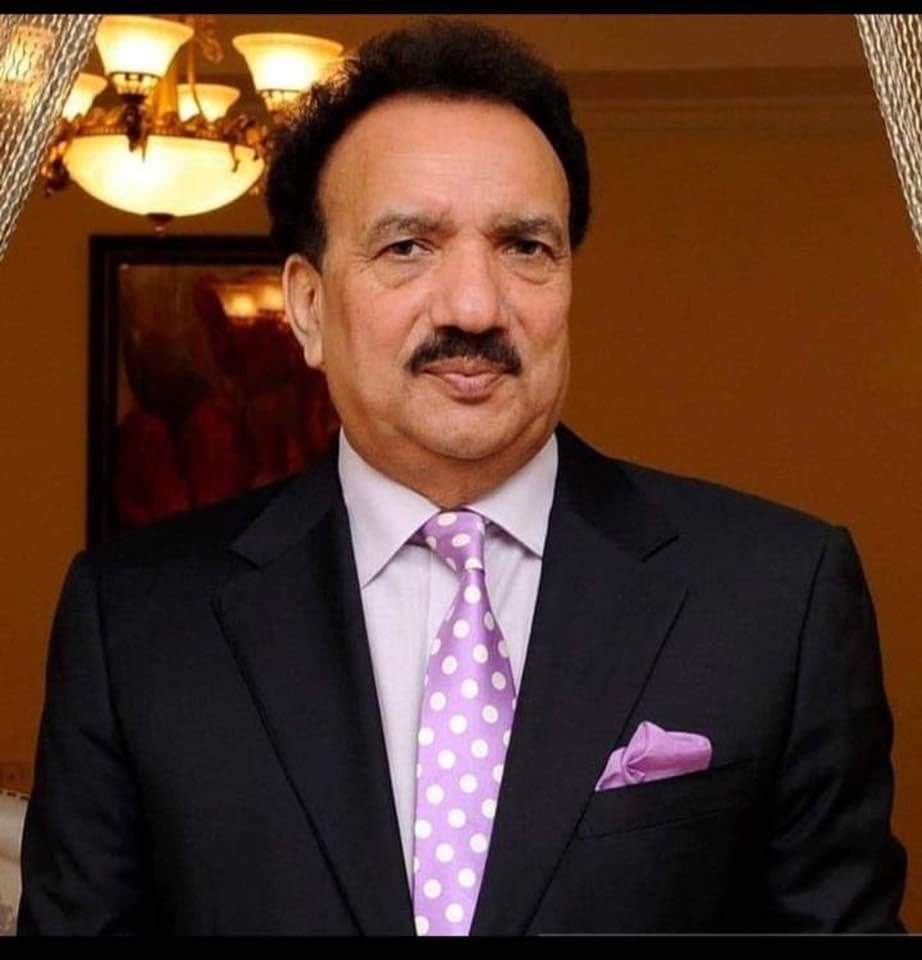 Veerji_Kolhi's tweet photo. سينيٽر رحمان ملڪ جي وڇوڙي جو ٻڌي ڏاڍو ڏک ٿيو. مالڪ کيس جنت نصيب ڪري.
2010 ۾ جڏهن مون تي ھڪ مشڪل وقت آيو ته رحمان ملڪ ان وقت وفاقي گهرو وزير ھو ۽ ان منهنجي ڀرپور سپورٽ ڪئي ھئي🙏 https://t.co/npnpOURO2j