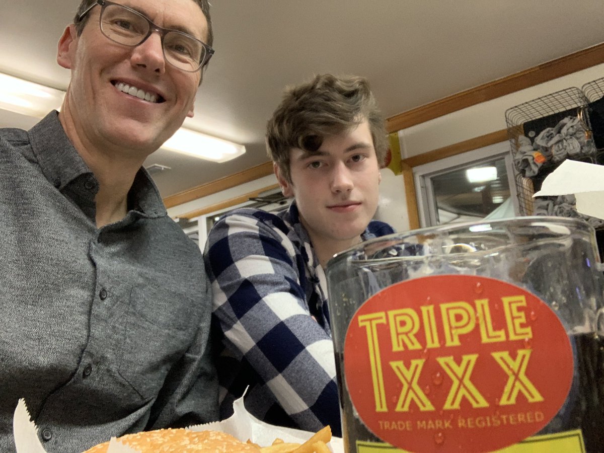 RichNye13's tweet photo. On #Twosday, my son born on 2-22-02 turned 20. We celebrated 2 days ago with 2 #rootbeers & 2 🍔 at #TripleXXX in #WestLafayette. Happy Birthday @BigPlayBeenard. https://t.co/4661sSraLO