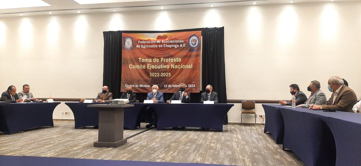 vmva1950's tweet photo. En la toma de protesta al nuevo Comité Ejecutivo Nacional de @fanech_chapingo 2022-2025, resaltamos la actuación de todos los participantes en nuestro ámbito de trabajo, en especial de los profesionales del campo, quienes brindan acompañamiento de 1° nivel a nuestros productores. https://t.co/plmPLtYRSY