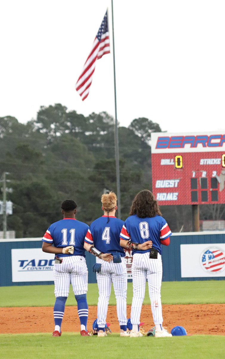 DarrellBrown84's tweet photo. The Bearcats were rained out after one half inning tonight. Gallery at : https://t.co/wMiK9LicGd https://t.co/RpXd2PKwM5