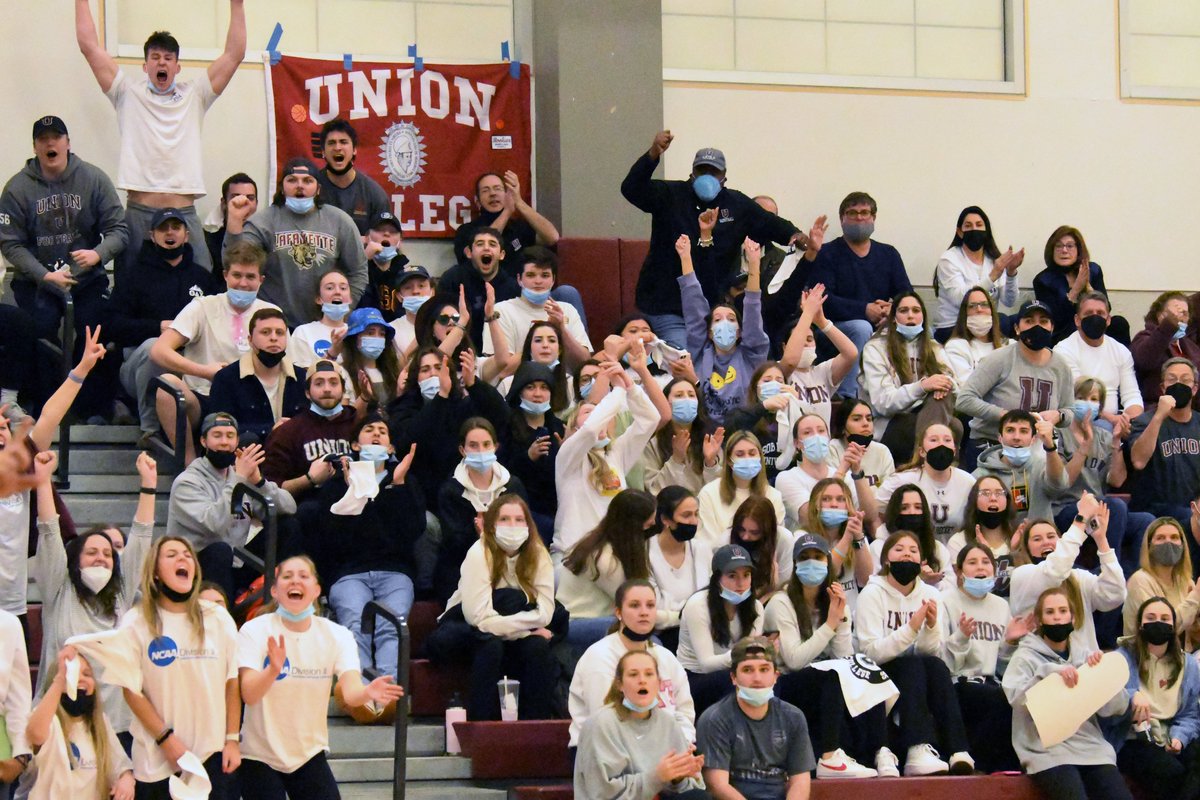 UnionAthletics's tweet photo. The crowd tonight for @UnionCollegeWBB was 🔥🔥!!

THANK U for all those who came out to support the Dutchwomen to a big postseason W! #GoU #d3hoops https://t.co/boKjy7QDUi