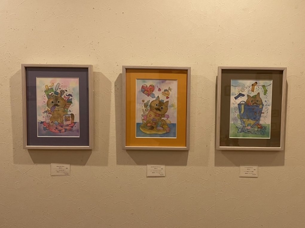 noritamark's tweet photo. ネコの王国展２最終日となりました。
今日はneco家さんの一日カフェもありますよ〜☕️
原画もグッズも観ていただきたいっ
よろしくお願いいたします🤲 https://t.co/SbAIyd5O3E