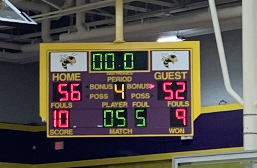 Got a much needed 56-52 win over a tough <a href="/ROBoysBBall/">Royal Oak Boys Basketball</a> squad. Senior <a href="/marshalldennis0/">Marshall Dennis</a> led us with 21 and junior @iamjayp3 had 11 with two FTs to ice it at the end. So proud of how these boys handled themselves in a close game! @Avondale_BBall <a href="/AvondaleSports/">Yellow Jackets</a> <a href="/Coach_Roy23/">Mitalee Roy.hft</a>