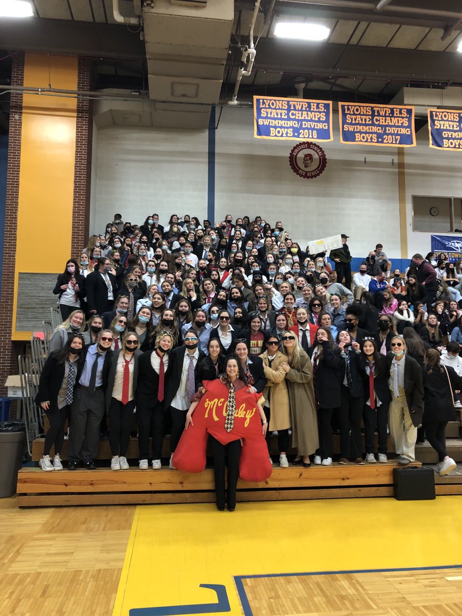 MMcMightyMacs's tweet photo. Congratulations to our basketball team for a memorable season. Thanks to the best fans in the state! https://t.co/cfqpF01fbk