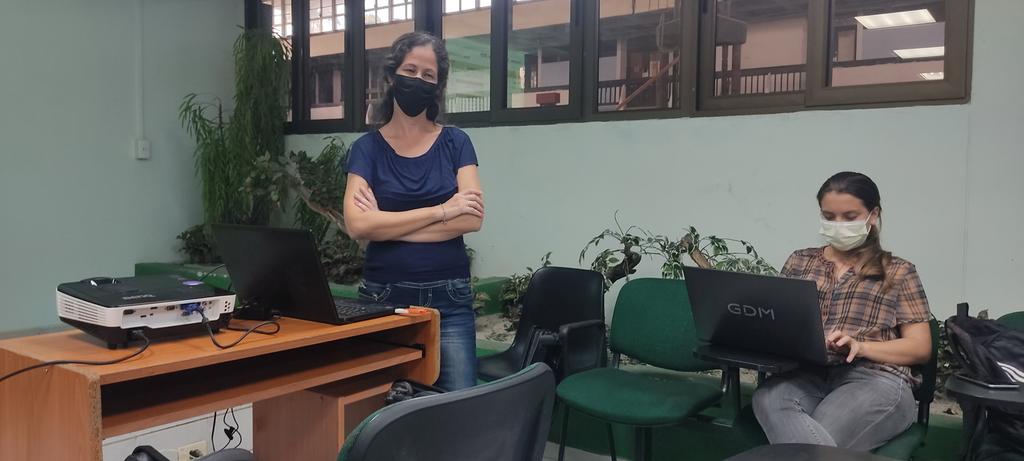 Hoy tocó la reunión de mi núcleo del <a href="/PartidoPCC/">Partido Comunista de Cuba</a>.
Estelar ver la fuerte crítica revolucionaria, que no destruye, que no permite lo mal hecho y aporta a que se transforme. Ese es el Partido que yo quiero para #Cuba🇨🇺.
Para un mejor país, lo primero, es la voluntad de hacer por él.