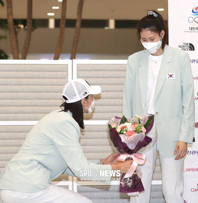 ㅋㅋㅋㅋㅋㅋ이 구도 왤케 웃기지