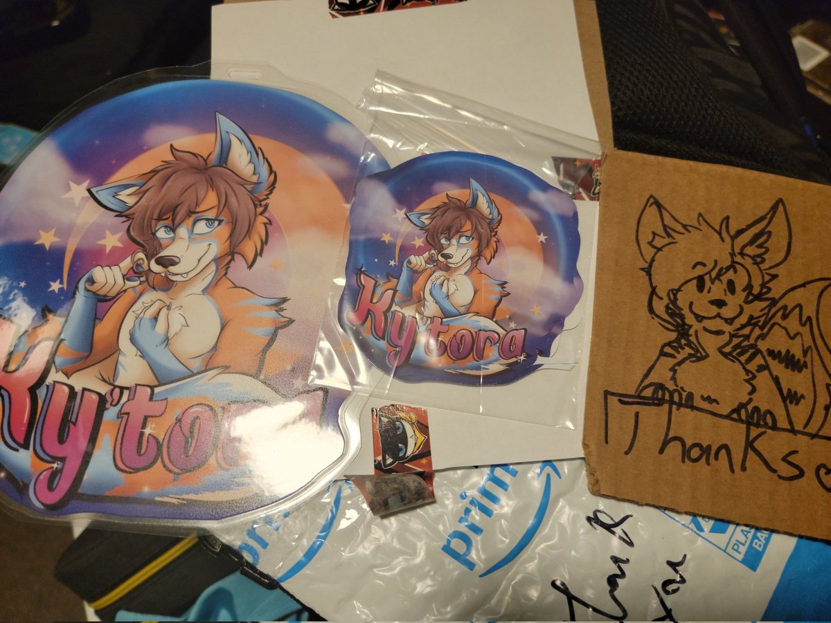 My badge from <a href="/TheBubblySheep/">Savy 🐏 goblin market 108</a> came in today and I was so shocked by the badge stickers and adorable little thanks doodle that came with it. Thank you again so much!!! 😭💙

Y'all definitely should check them out!!!