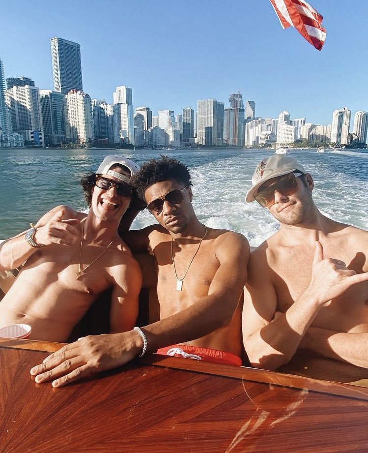 austinnorthbr's tweet photo. Saudades deles juntinhos 🥺💖 https://t.co/2NdOLIuE5N