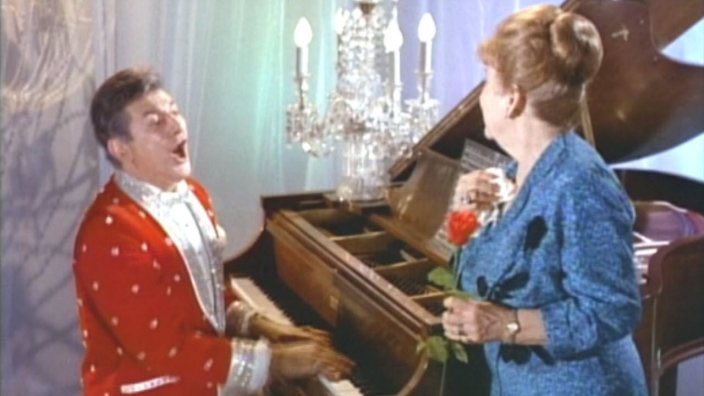60s_Batman's tweet photo. A little #Twosday #BatTrivia: Liberace played evil twins as Chandell and Harry in the two highest rated episodes of the #Batman66 TV series, “The Devil’s Fingers”/“The Dead Ringers” https://t.co/3C7sLnXRpX