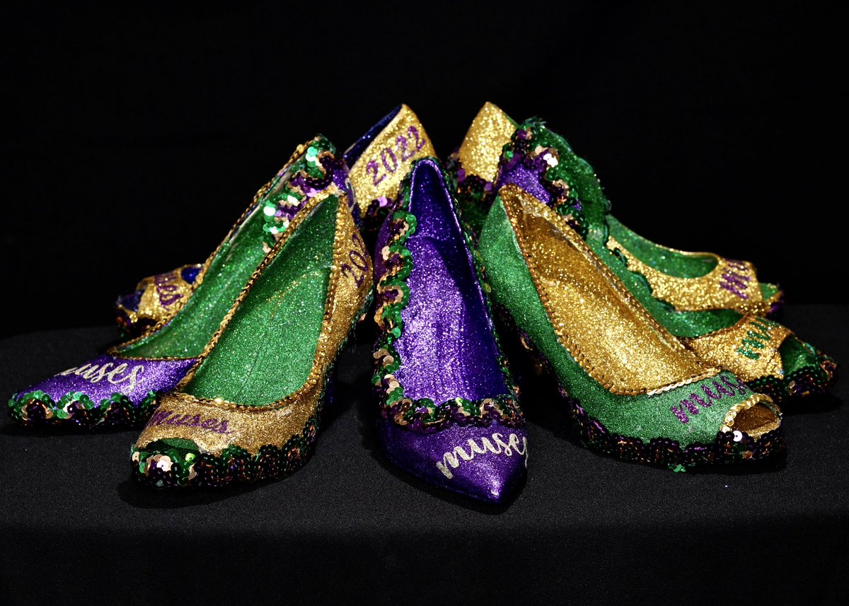 JustLeslieCat's tweet photo. Thereโs something about that purple green and gold! #kreweofmuses #musesshoes https://t.co/63fW8ftCAu