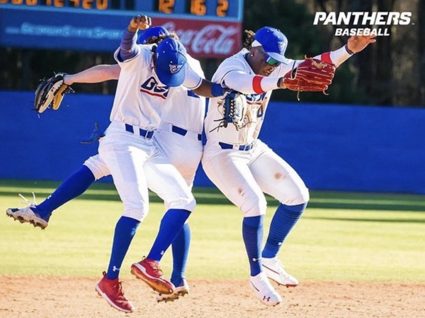 The Bus Lot Boys tweet media