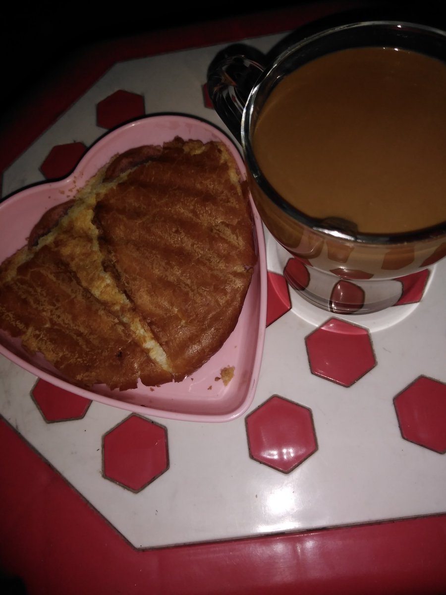 ☀️Gün🌝dın☀️Twitterı güzelleştiren insanlar💙🌸

     👉📖☕📖👈