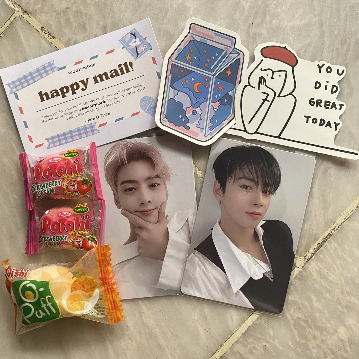 3shcart's tweet photo. yay happy mail indeed!! thank you for the fast transaction @wonkyubns 💜 #wonkyuprfs https://t.co/U50Fbb90Tz