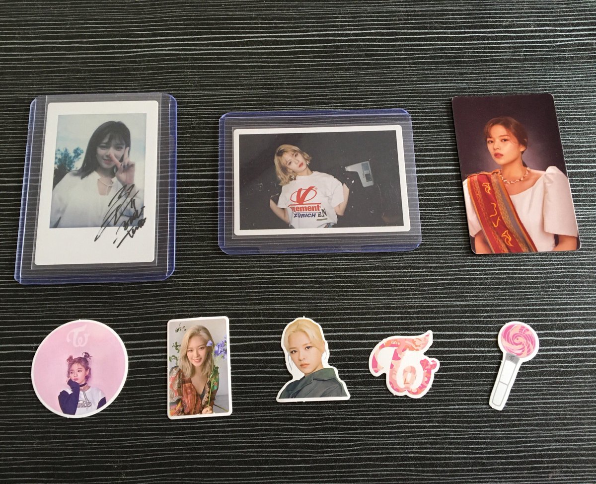 cartniyoo's tweet photo. jeongyeon dimagiba umuwi πππ ang ganda so much jeongyeon naiiyak ako omg thank you so much po @twiceheavenph for the smooth transaction and packing jeongie safe !! cutie rin ng freebies huhu padayon guys ^^ π
#thfeedbacks https://t.co/3Uq5RBAAUN