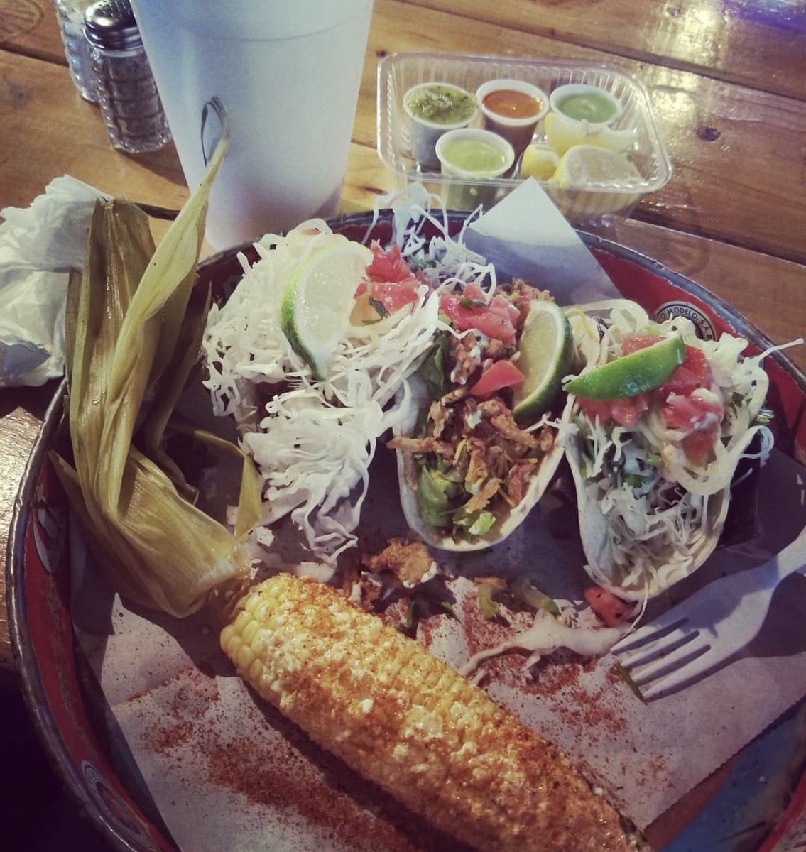 TECHSTAR712's tweet photo. Tacos and Karaoke #karaoke #TacoTuesday #NotTheVoice #ToneDeaf #StickingToFracing https://t.co/uUD3HA7SNf
