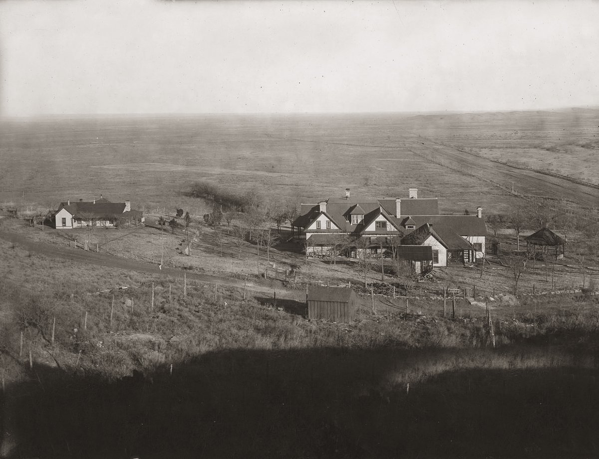 TracesofTexas's tweet photo. The headquarters/main house at the JA Ranch near Palo Duro, Texas. Its oldest portion is a log cabin which predates the American Civil War. The main part of the house, built beginning in 1879, has rough stone walls on the ground floor and a wood-framed second story. Circa 1900. https://t.co/7Kz2IORCL6