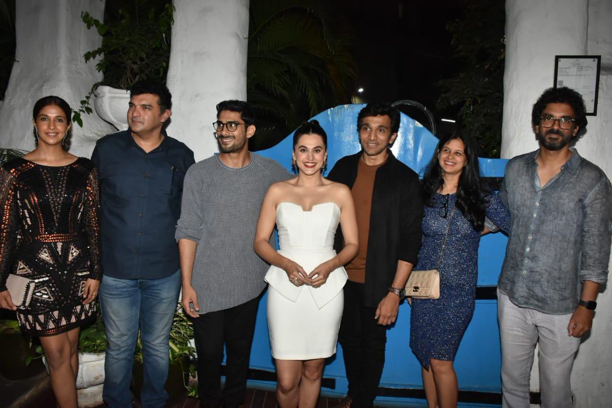 .@JungleePictures & Roy Kapur Films’s much-anticipated film #WohLadkiHaiKahan? celebrated film wrap last night along with the entire star cast. #TaapseePannu, #PratikGandhi, #PratiekBabbar, #HarleenSethi