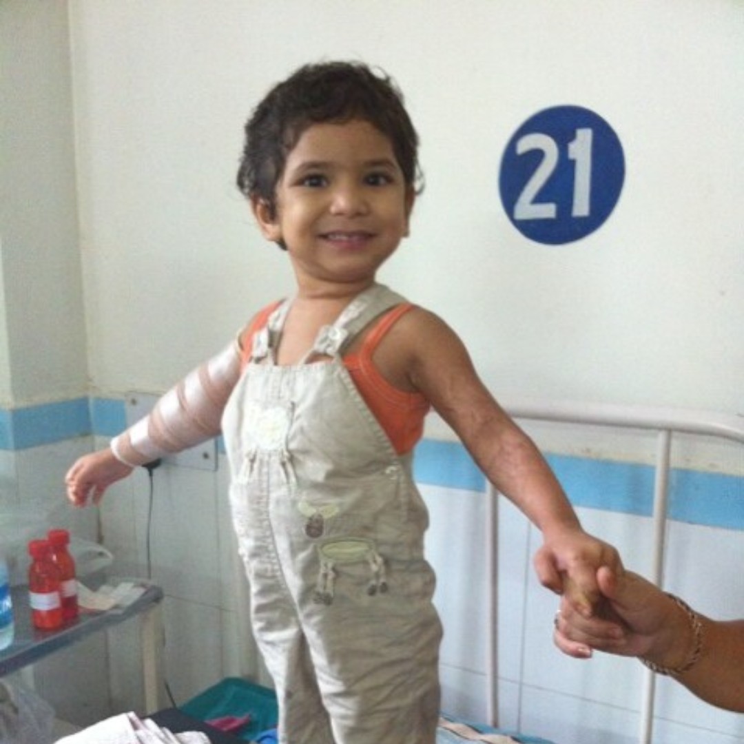 ReSurge's tweet photo. Riya had so much pride after surgery! He knows his future is bright thanks to his amazing reconstructive surgeons and your support.
#SurgerynotStigma
#GlobalHealth
#GlobalSurgery https://t.co/5Q9rxMGML7