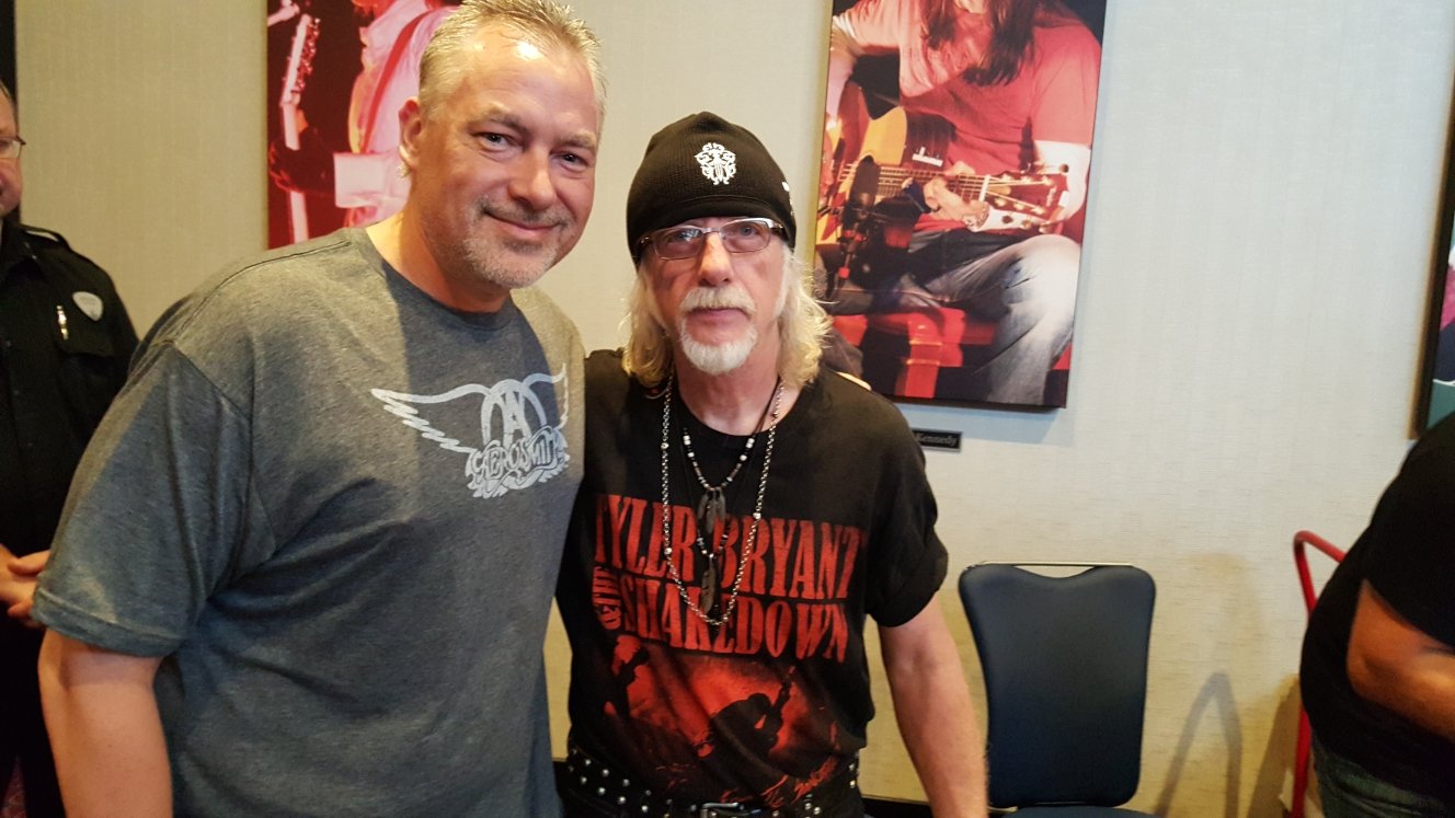  Happy Birthday to the GREAT Brad Whitford!! 